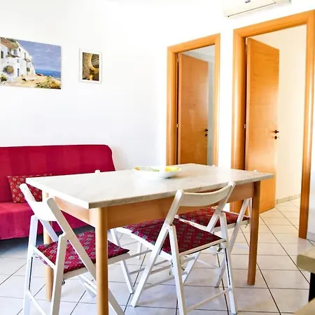 Bilocale Con Balcone A Pochi Passi Dal Mare - Teresa Apartmán