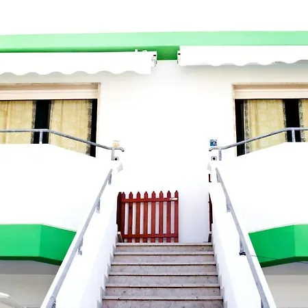Bilocale Con Balcone A Pochi Passi Dal Mare - Teresa